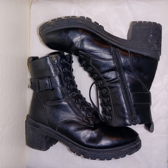 Used boots 💙 - Picture 4 of 5